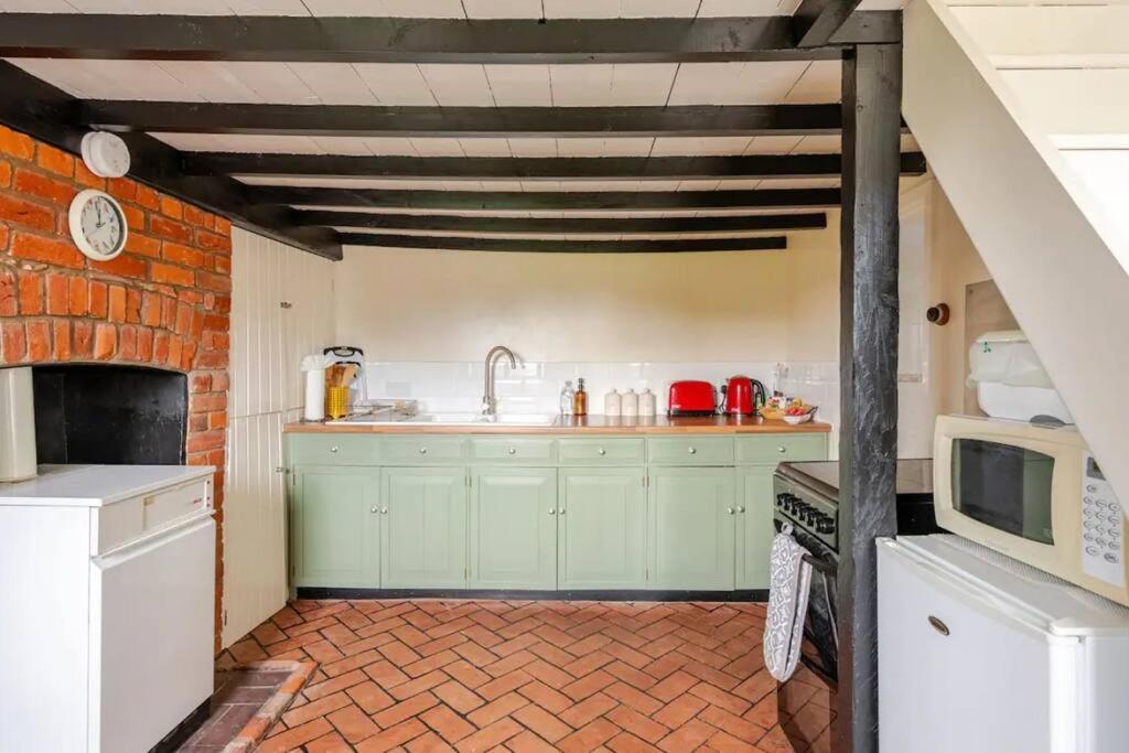 Cozy One-Bedroom Cottage In Great Tey 外观 照片